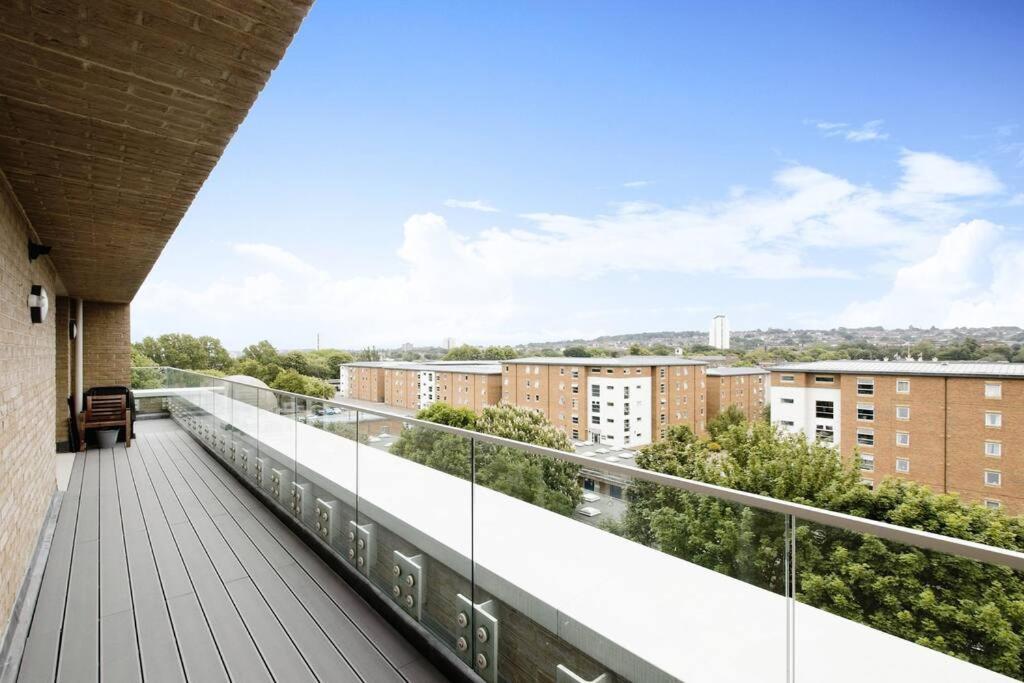 Greenwich O2 Apartment London Exterior photo